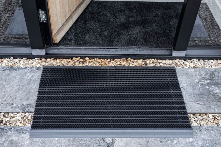 main product photo rounded-lg